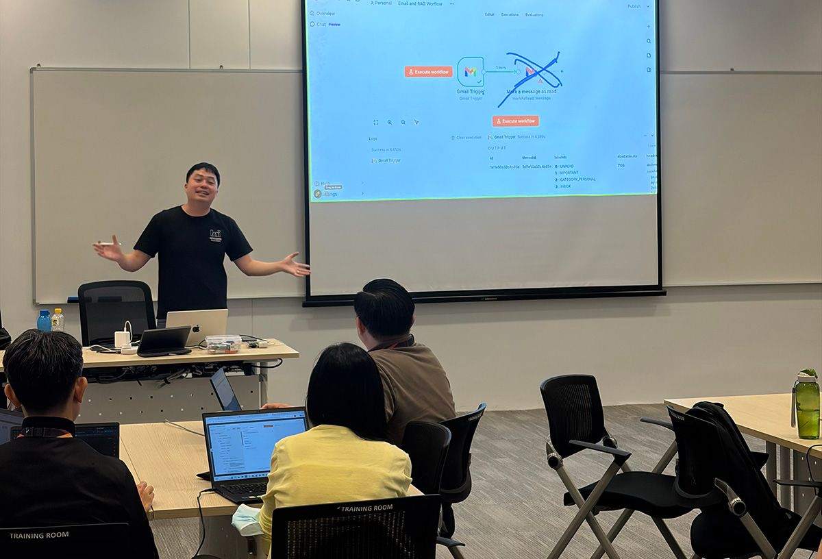 Building an agentic n8n workflow during the Changi East GA100 private run